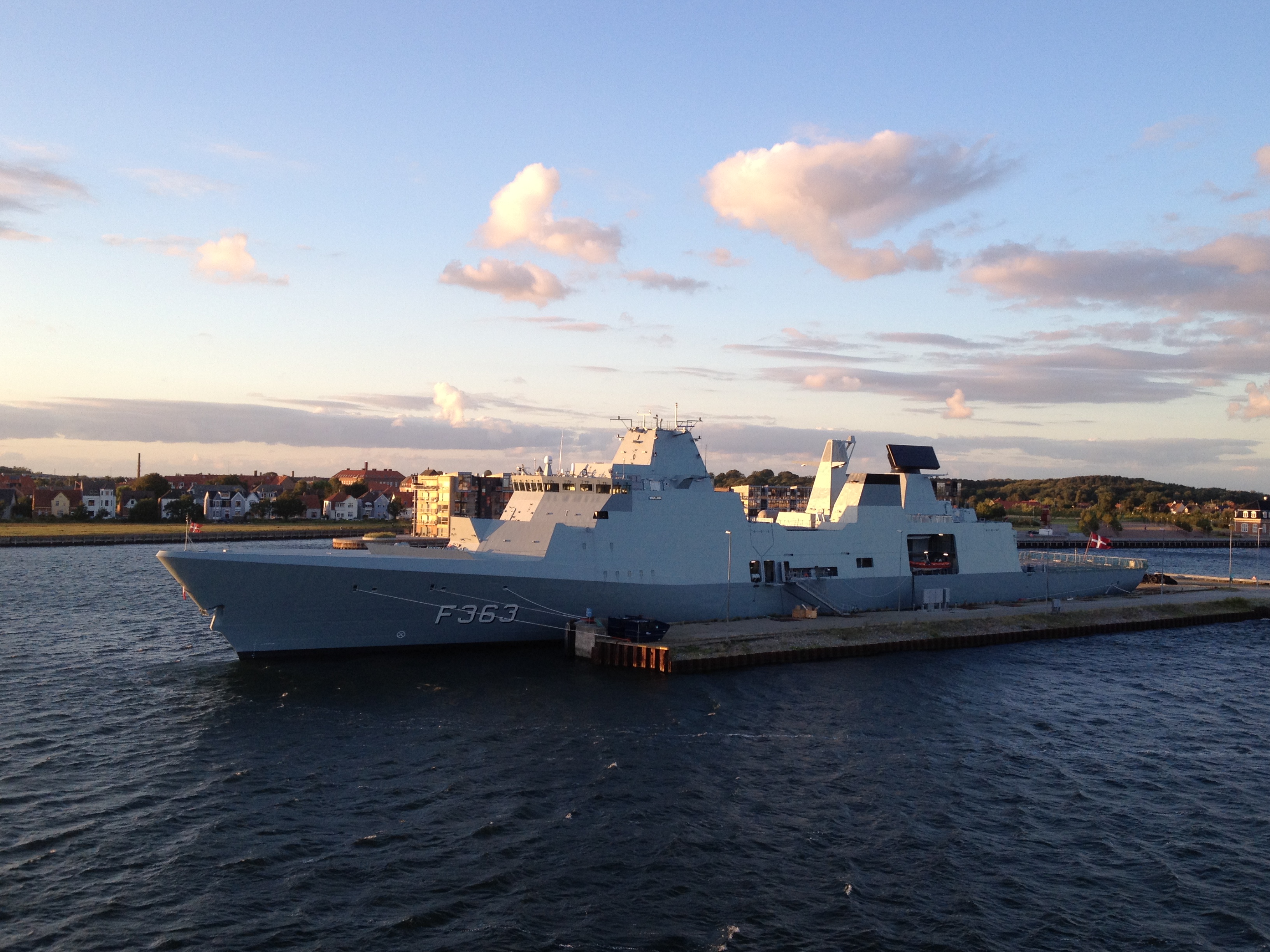 Frigatte_F363.jpg