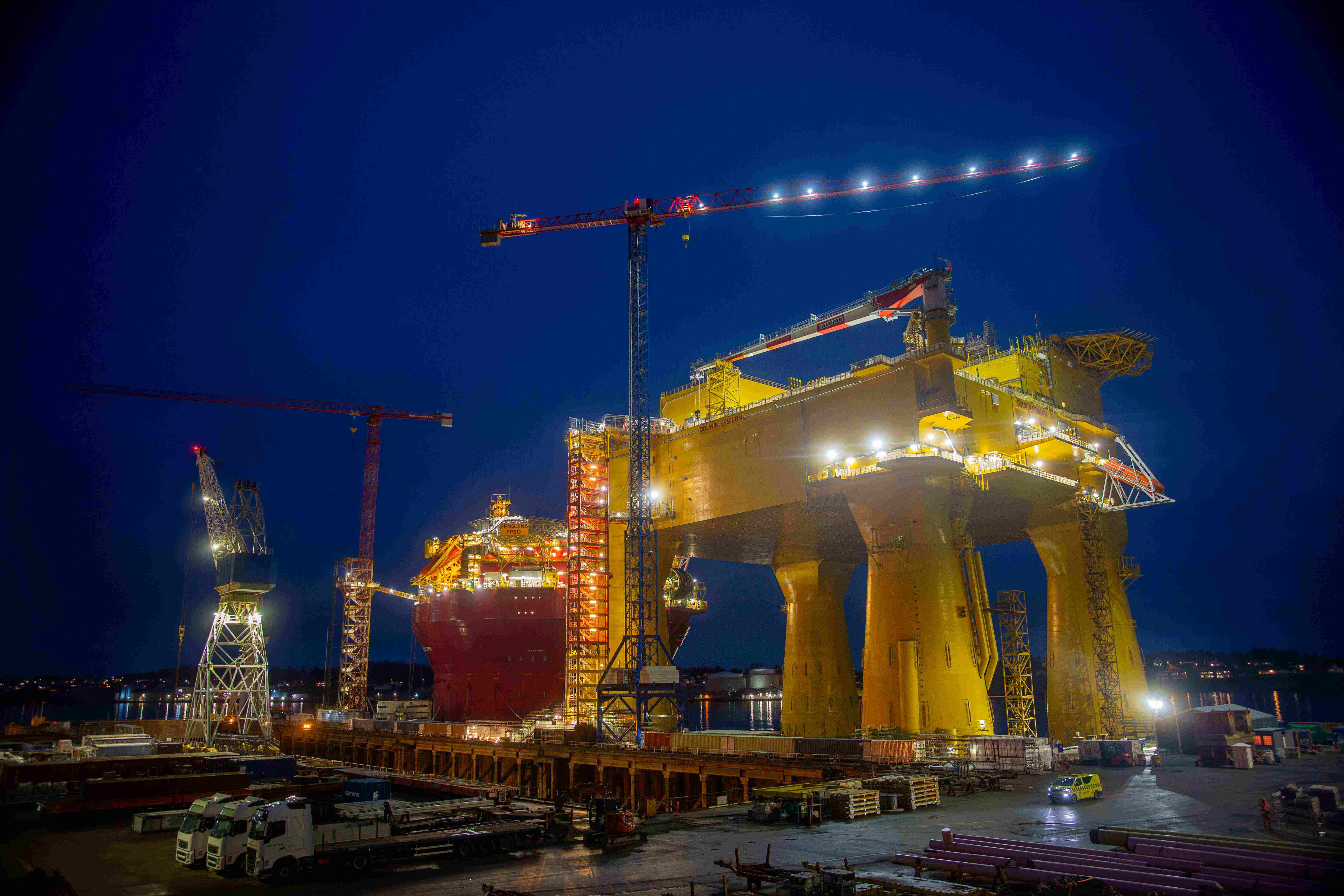 Dolwin epsilon offshore wind power converter platform at Aibel's yard Haugesund.jpg