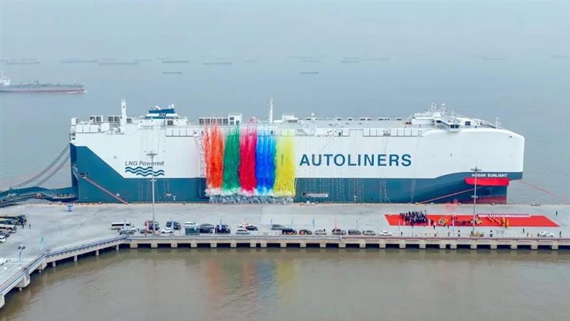 Glamox wins contracts to light four more of the world's largest and most environmentally friendly car carriers