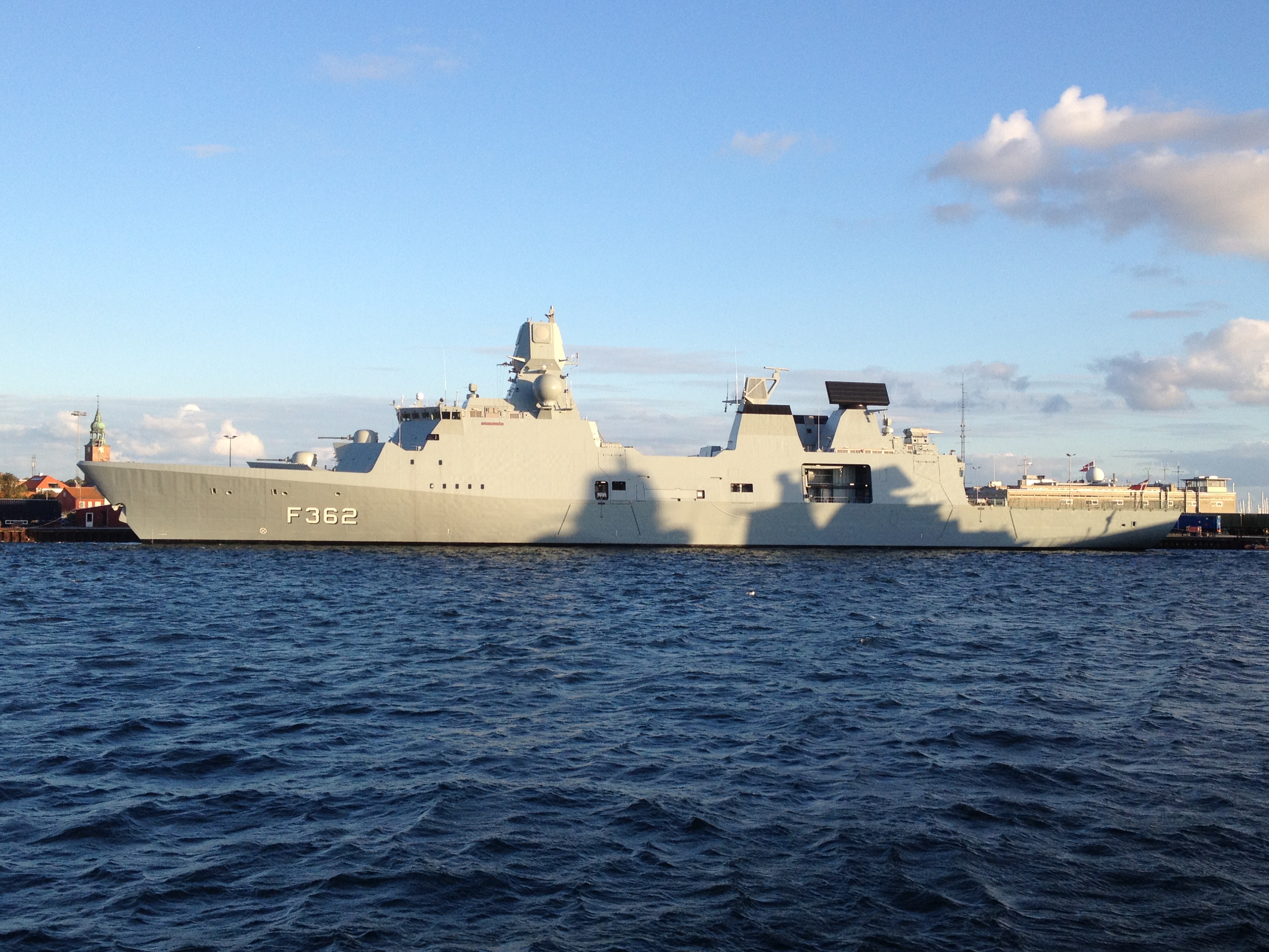 Frigate F361, Iver Huitfeldt