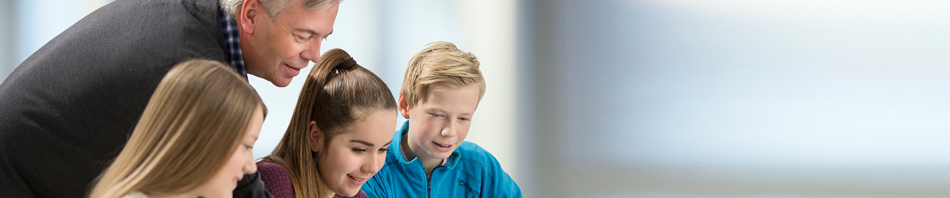 application guide_education_top banner.jpg