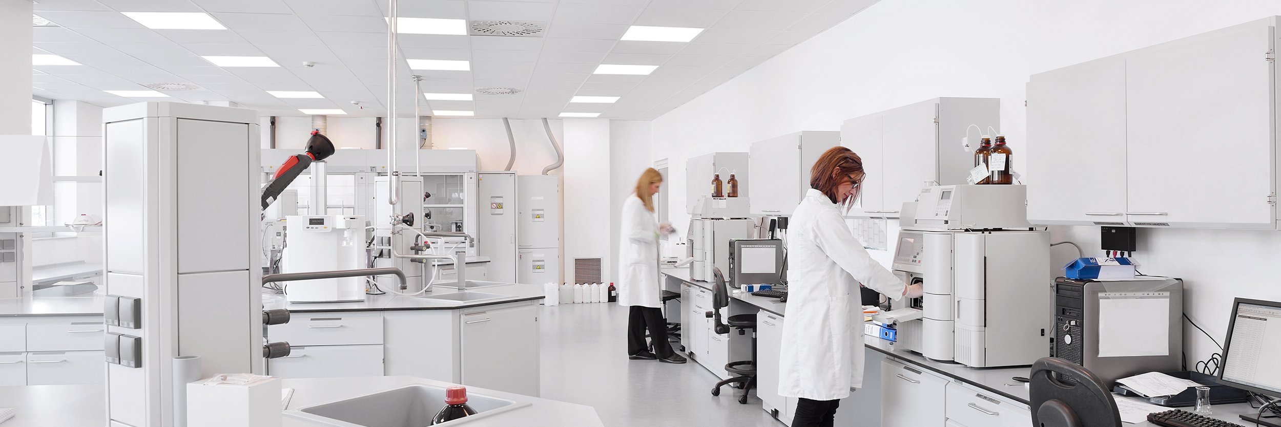 Laboratoria en apotheken