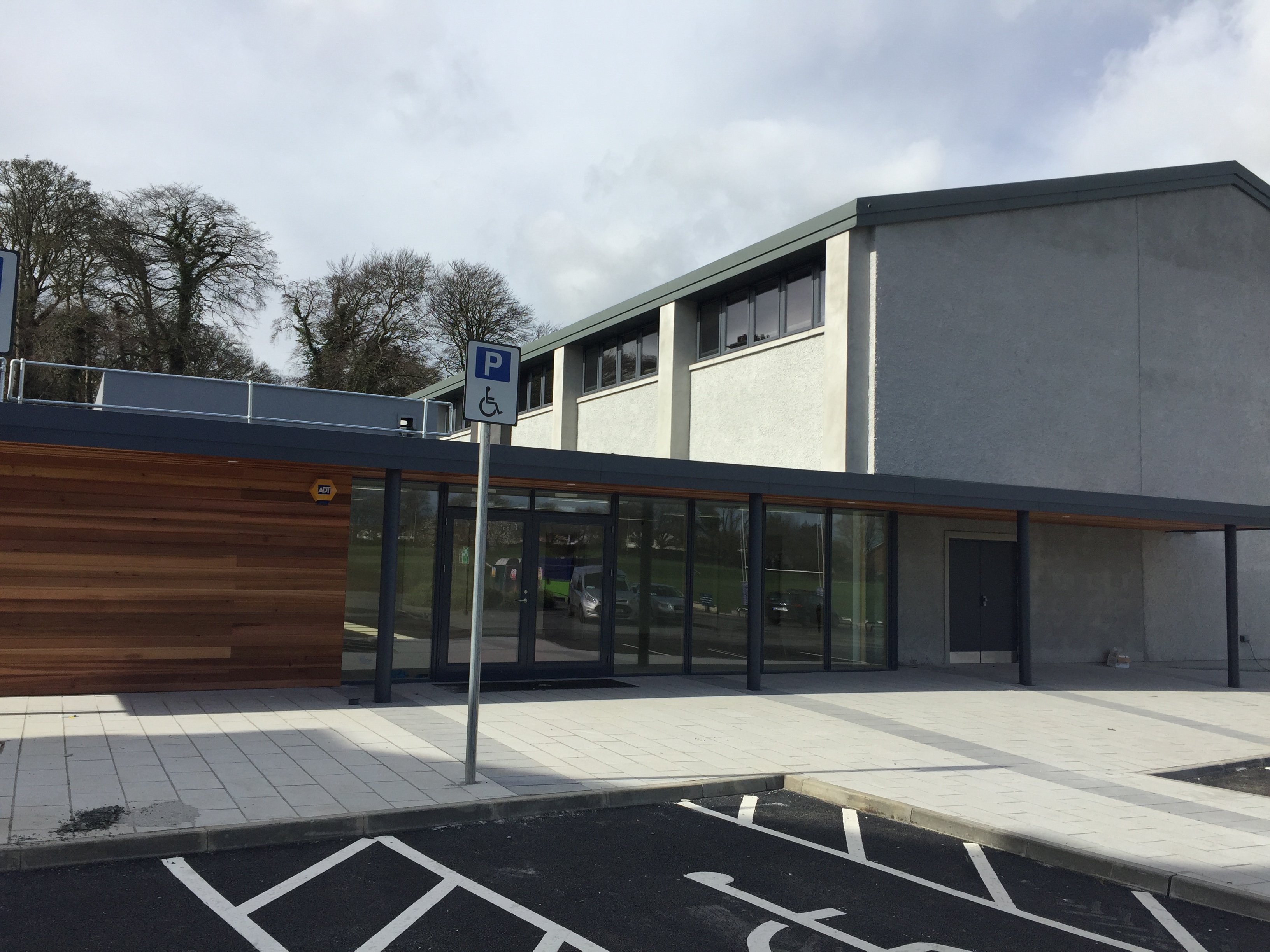 Castleknocks Sports Hall 01.JPG