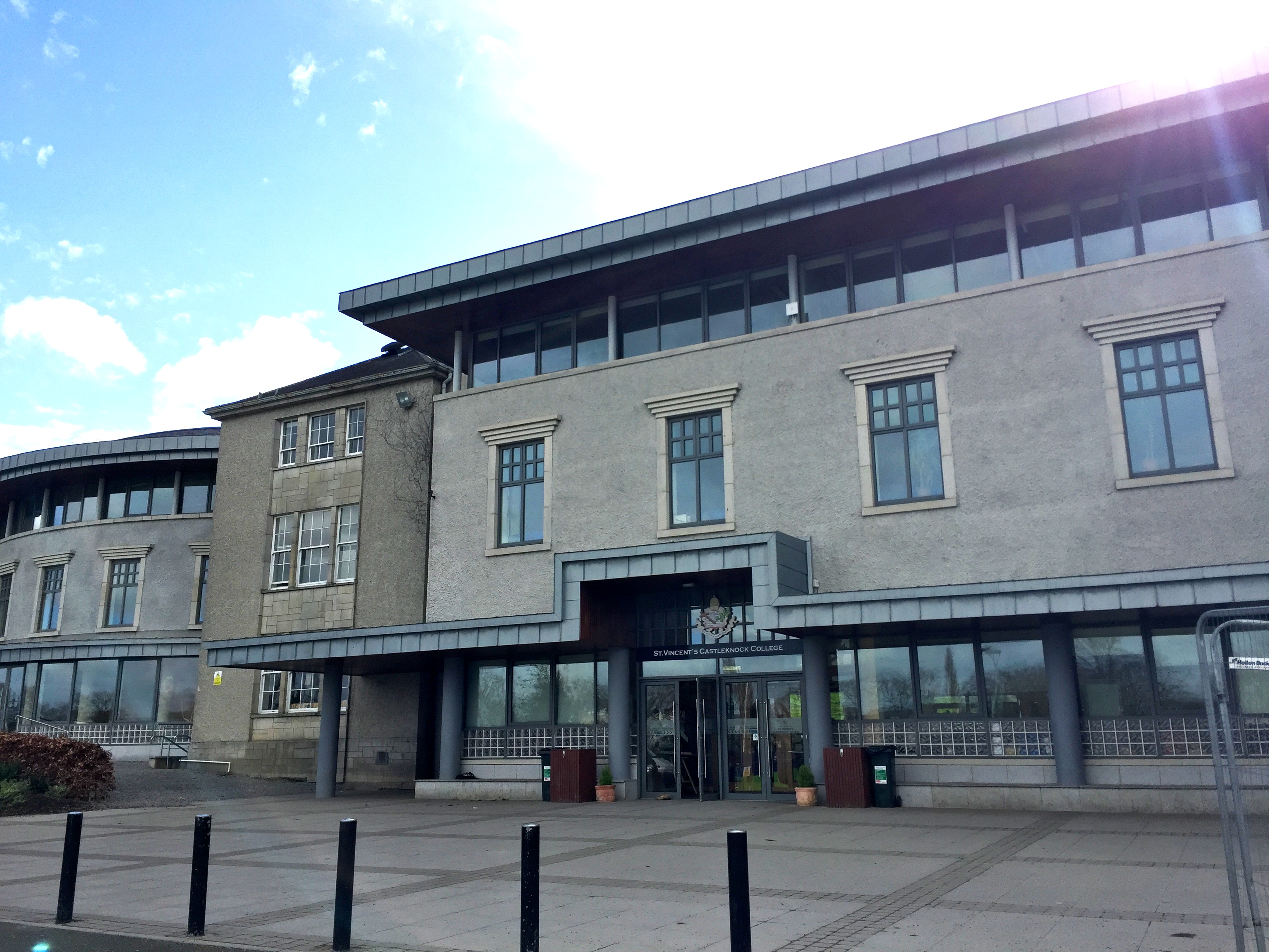 Castleknocks Sports Hall 02.JPG