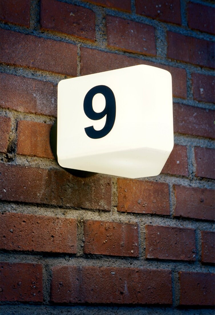 BLOND-Larsberg -01.jpg