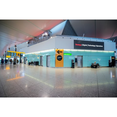 UK-Heathrow-Airport-04.jpg