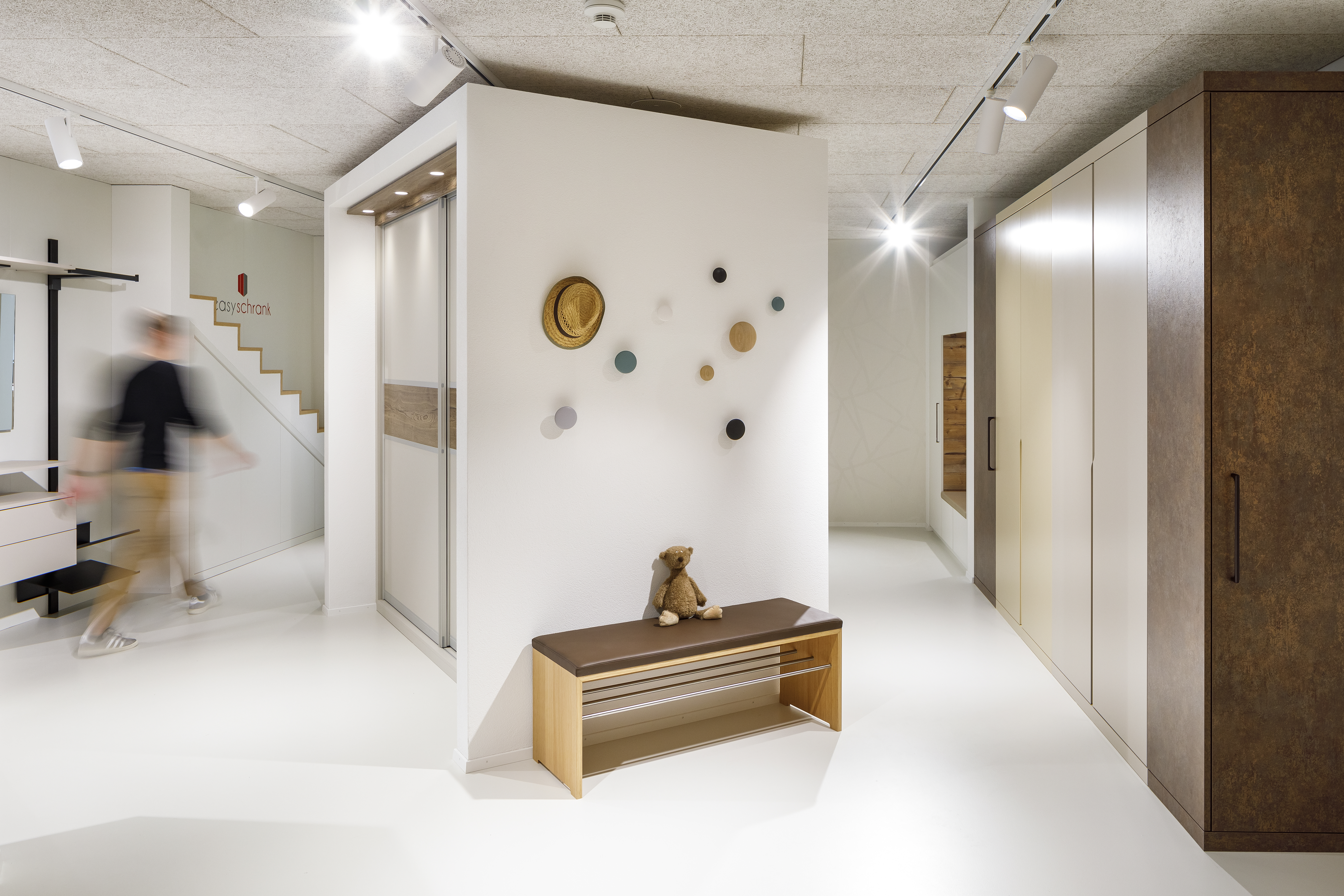 46836_230425_Bürogebäude_Beck_Konzept_Buttisholz_HotelFotograf.ch_pro_Showroom.jpg