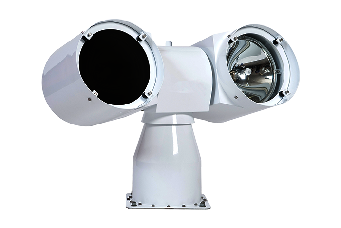 LN0251 (1 = white light, 2 = UV light; from the view of the searchlight from left to right)